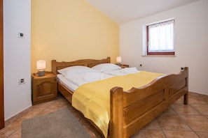 Apartment (A1)