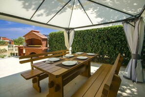 BBQ/picnic area - Apartments Daris (Buje)