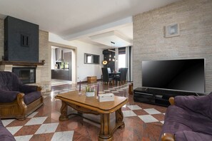 Villa | Living room | Fireplace - Villa Leivi (Porec)