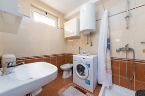 House | Bathroom