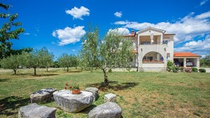 Property grounds - Apartments Mario (Porec)