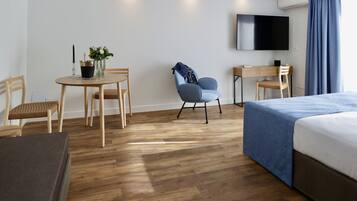 Suite Deluxe | Coffres-forts dans les chambres, Wi-Fi gratuit, draps fournis