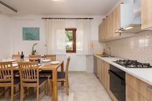 House | Private kitchen