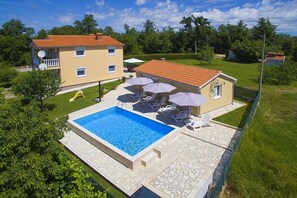 Outdoor pool - House Nevenka (Porec)