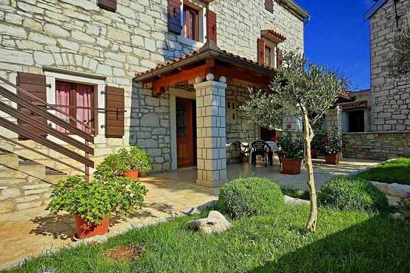 Facciata della struttura