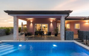 숙박 시설 정면