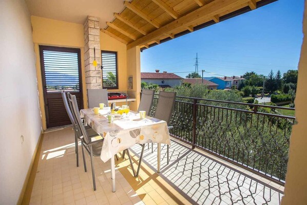 Apartment (A1) | Balcony