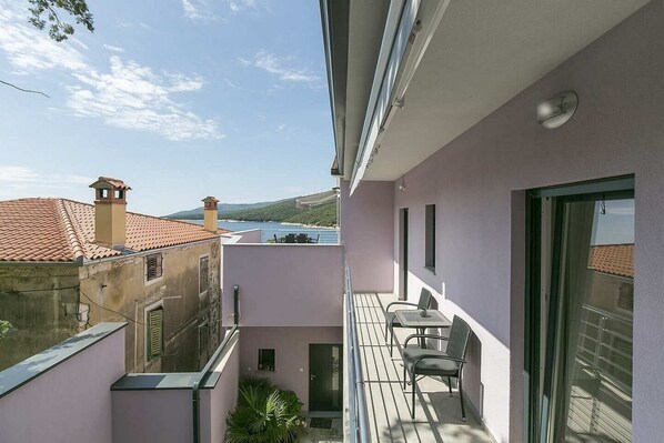 Huoneisto (A1) | Parveke