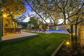 Outdoor pool - Villa Hisina (Porec)