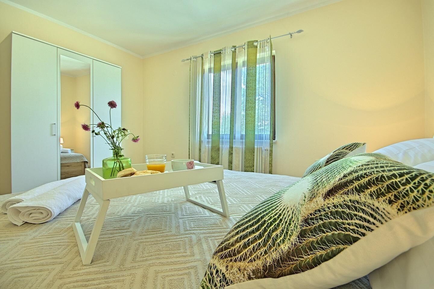 2 عدّة غرف نوم