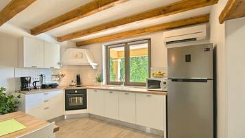 Apartment (A1) | Private kitchen
