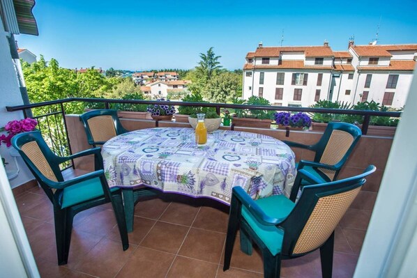 Apartment (A1) | Balcony