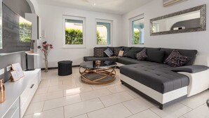 Villa | Living area - Villa Deep Blue (Porec)
