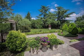 Property grounds - Sophia (Porec)