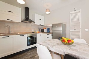 Fridge, microwave, stovetop, dishwasher - Villa Matilda Fazana (Fazana)