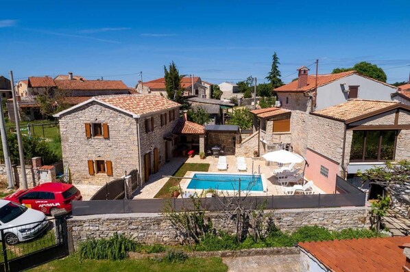 Villa | Pool