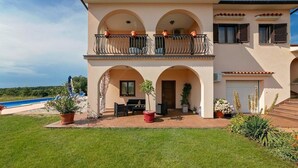Exterior - Piantadela (Karojba)