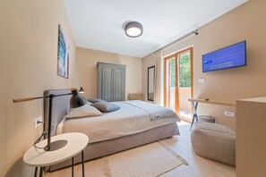 4 多间卧室、熨斗/熨衣板、床单