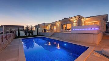 Alberca al aire libre