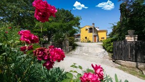 Exterior - Casa Mikales (Krsan)