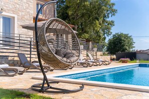 Pool | Outdoor pool - Villa Bellavista Radmani (Porec)