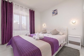 Villa | 4 bedrooms, iron/ironing board, bed sheets