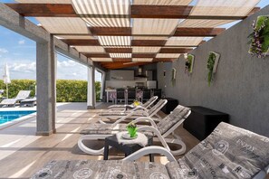 Sun deck