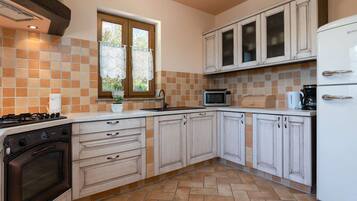 Villa | Private kitchen | Electric kettle