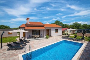 Udendørs pool