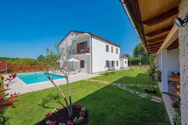 Exterior - House Demetra (Tinjan)