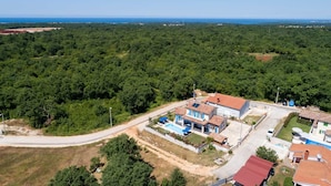 Unclassified image, 2 of 34, button - Villa Monika (Porec)