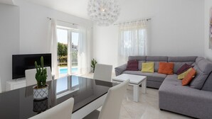 Unclassified image, 3 of 34, button - Villa Monika (Porec)