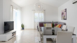 Unclassified image, 5 of 34, button - Villa Monika (Porec)