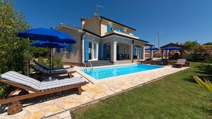 Unclassified image, 4 of 34, button - Villa Monika (Porec)
