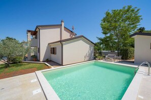 Piscine extérieure
