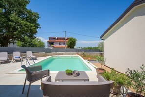 Outdoor pool - Villa Clariss (Visnjan)
