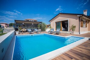 Piscina all'aperto