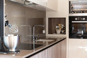 Electric kettle - House Radmila (Kastelir-Labinci)