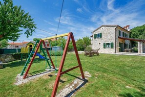 Children's play area - outdoor