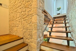 Interior detail - Villa Garibaldi (Buzet)