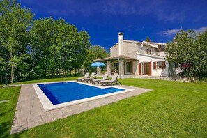 Outdoor pool - Villa Garibaldi (Buzet)
