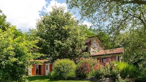 Garden - Villa Čehići  (Sveti Lovrec)