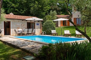Piscine extérieure
