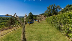 Courtyard - Villa Daus (Pican)