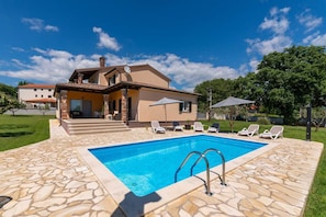 Outdoor pool - Villa Pianta (Porec)