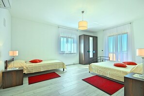 5 bedrooms - Villa Selar (Karojba)