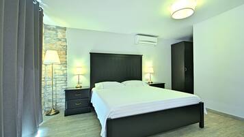4 bedrooms