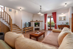 Villa | Living area - House Anka (Tinjan)