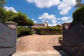 Exterior - House Anka (Tinjan)