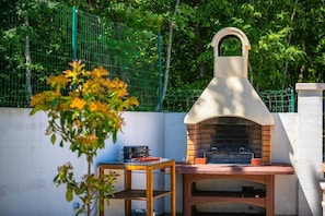 Área de parrillas y picnic